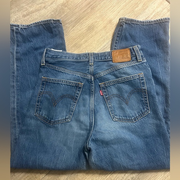 Levi’s Ribcage Straight Jeans - Picture 2 of 6